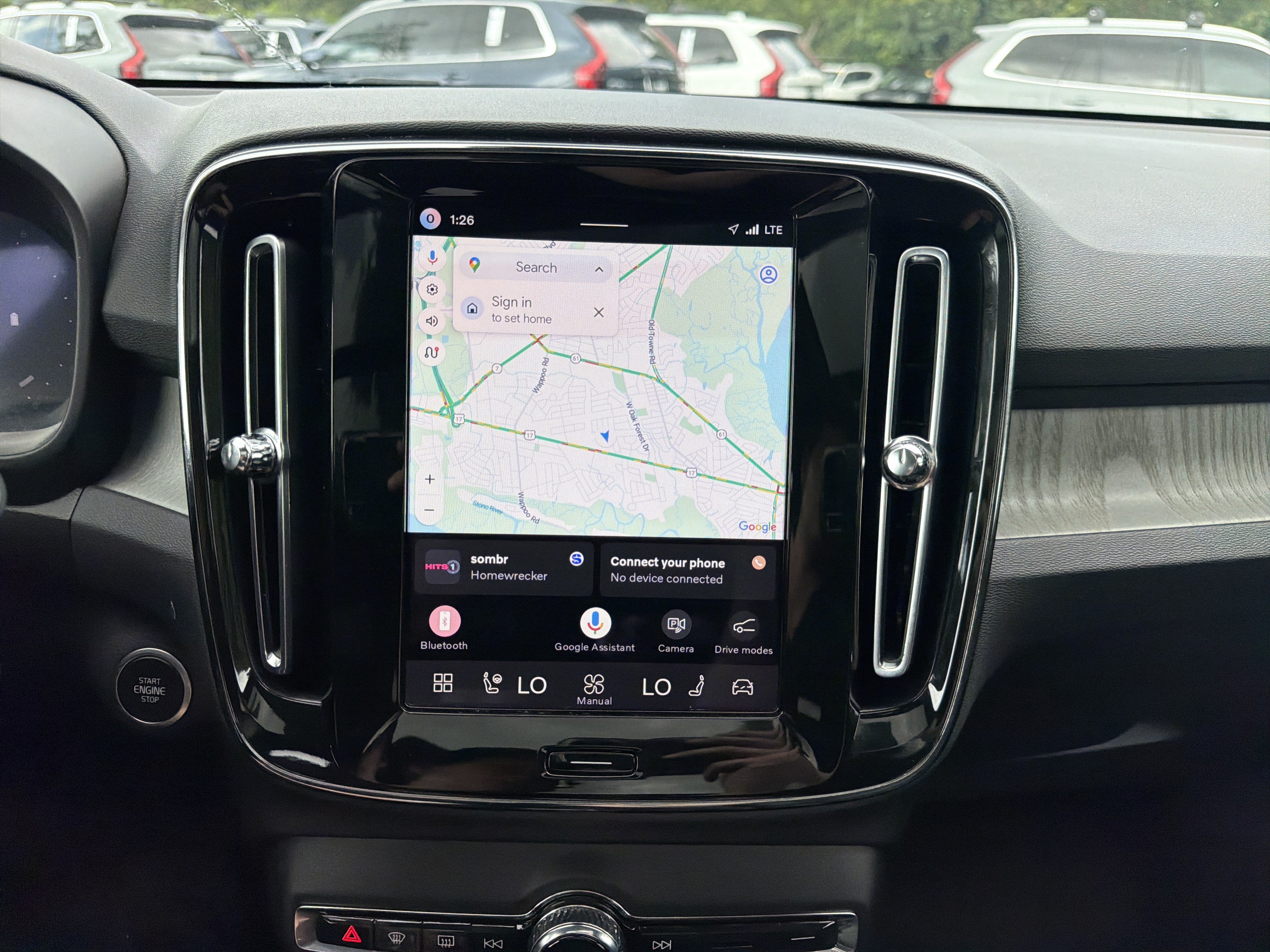 Certified 2026 Volvo XC40 B5 Plus AWD/4WD image 24
