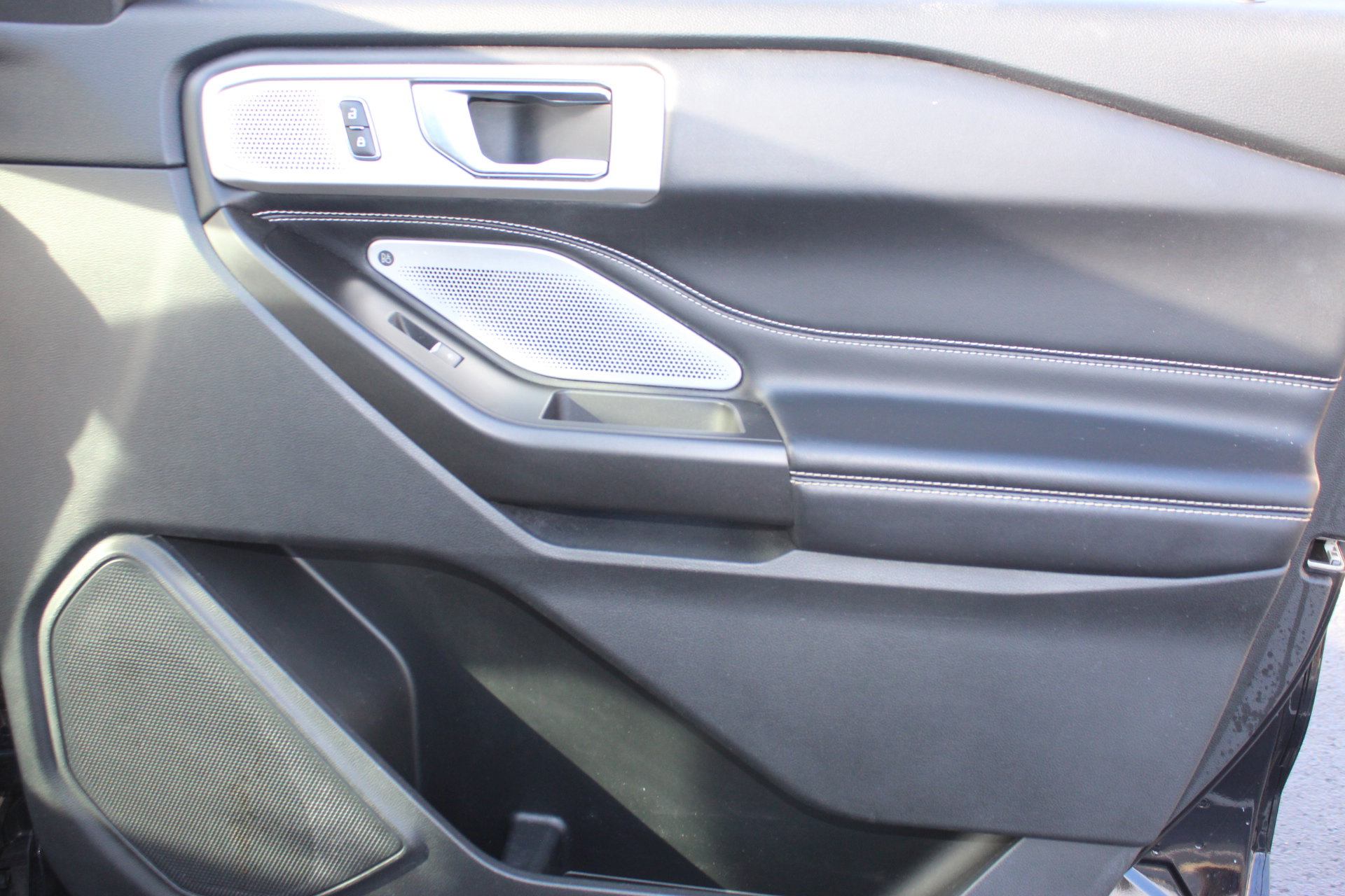 Used 2020 Ford Explorer ST w/ ST Street Pack image 38