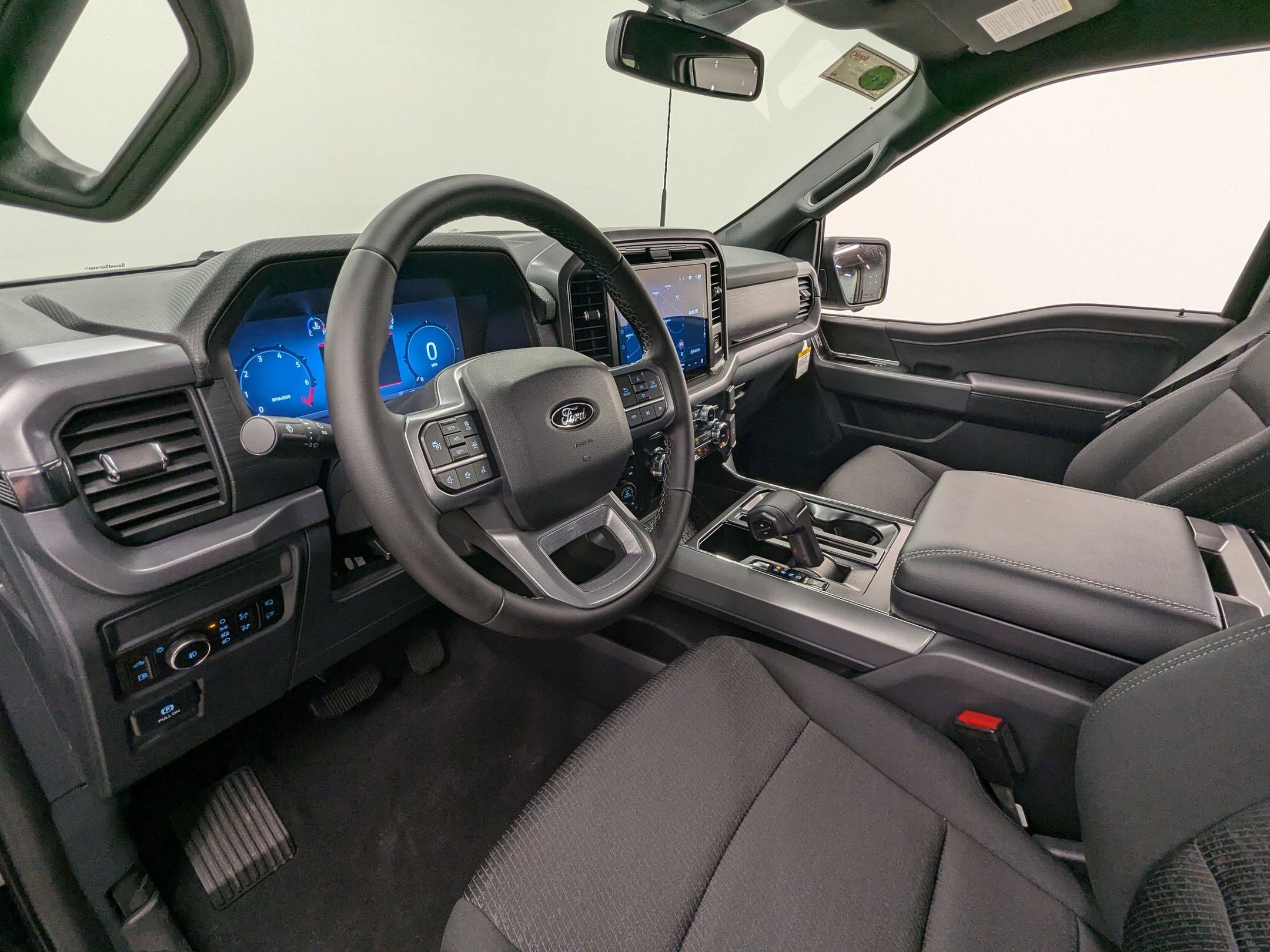 New 2025 Ford F150 XLT image 3