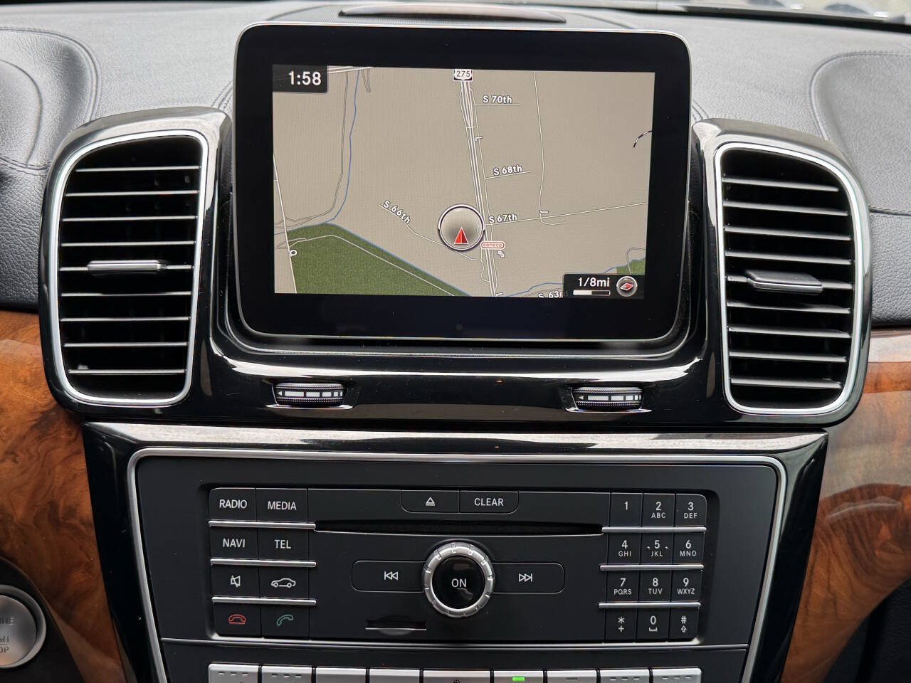 Used 2017 Mercedes-Benz GLS 550 4MATIC image 31
