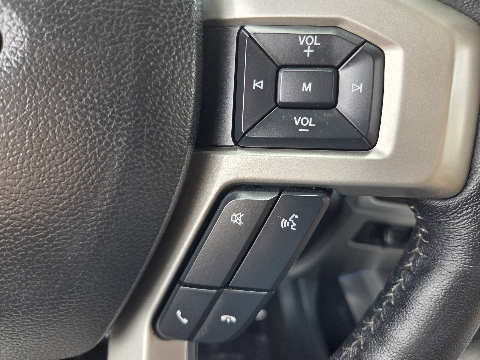 Used 2022 Ford F450 Lariat w/ Lariat Ultimate Package image 28