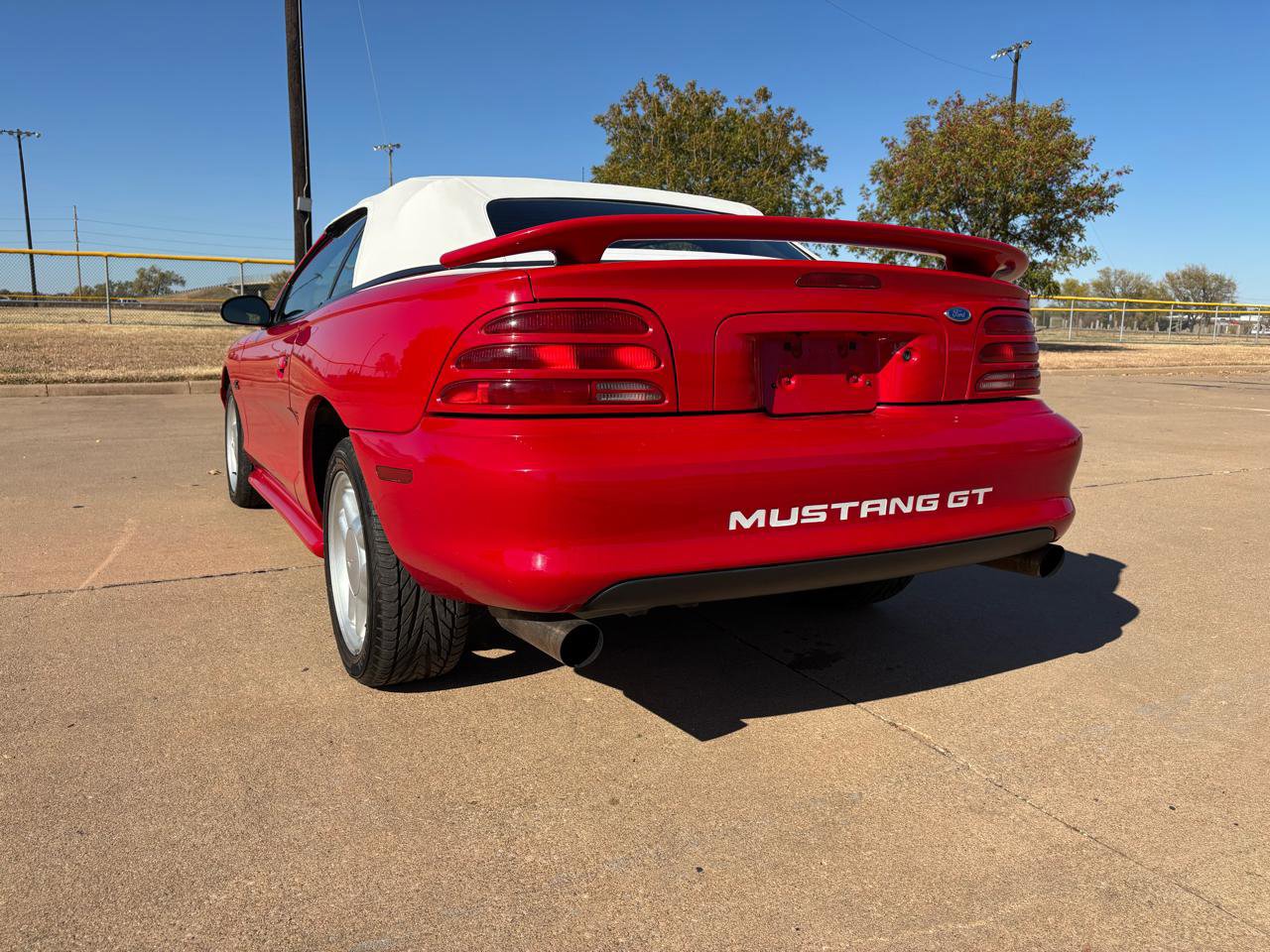 Used 1994 Ford Mustang GT RWD image 33