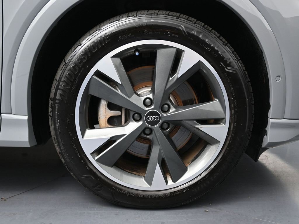 Used 2024 Audi Q4 e-tron Premium Plus w/ Premium Plus image 13