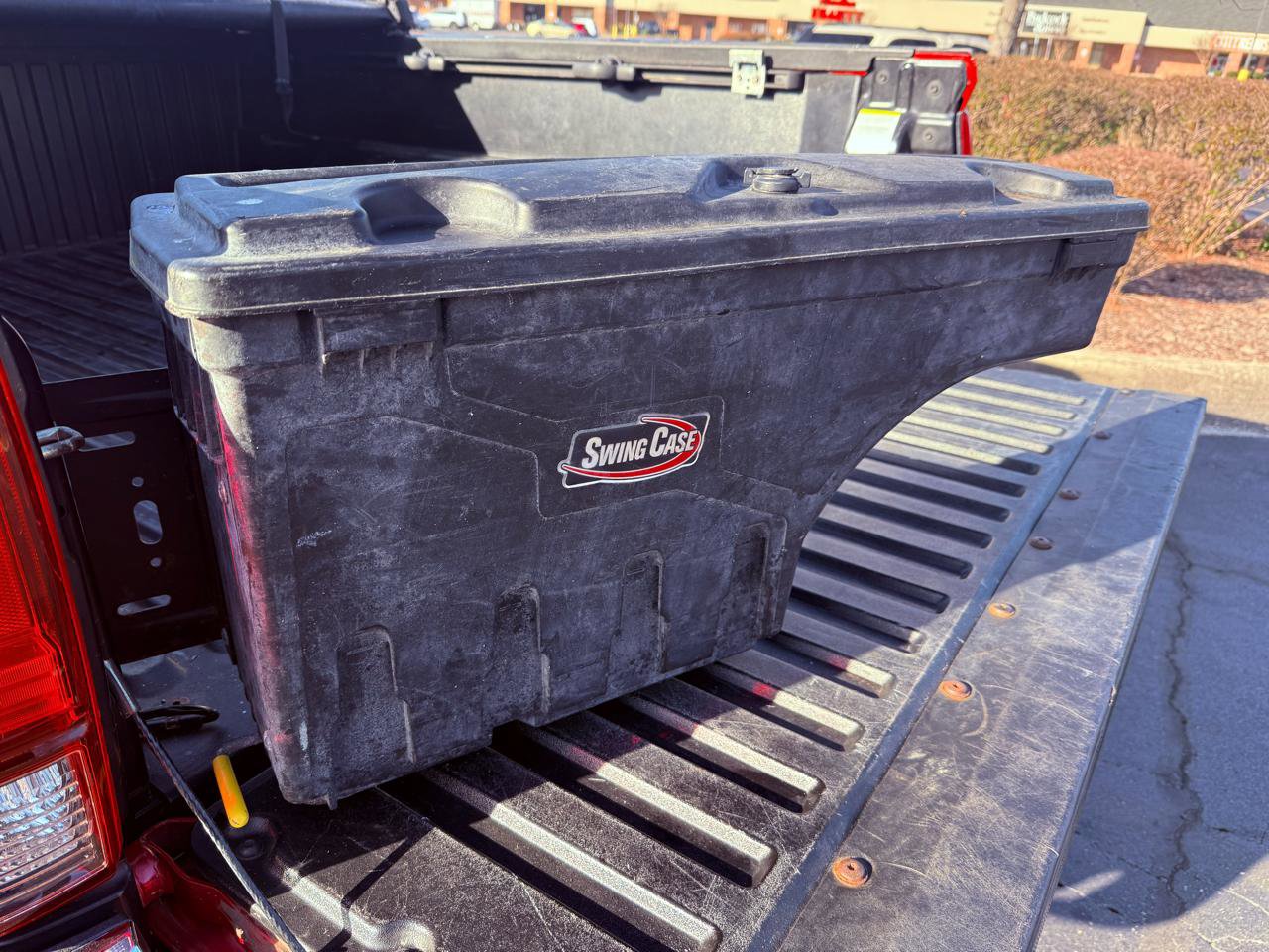 Used 2018 Toyota Tacoma SR5 AWD/4WD image 18