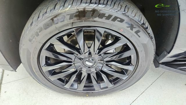 Used 2023 Cadillac Escalade ESV Premium Luxury image 63