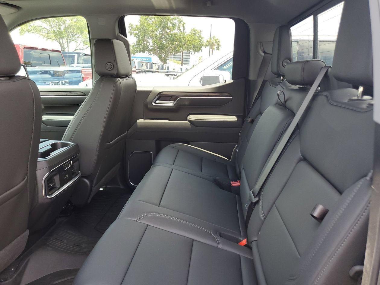 New 2026 GMC Sierra 1500 SLT w/ SLT Premium Plus Package AWD/4WD image 13