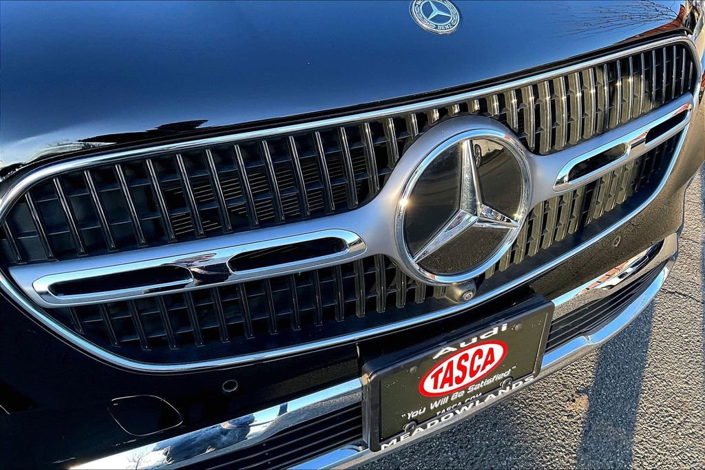 Used 2024 Mercedes-Benz GLC 300 4MATIC image 33