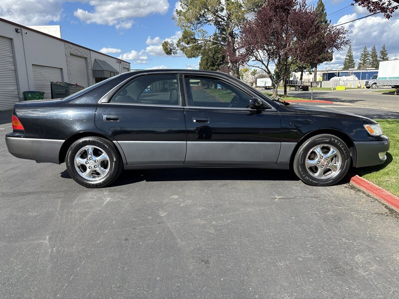 Used 1998 Lexus ES 330 FWD image 14