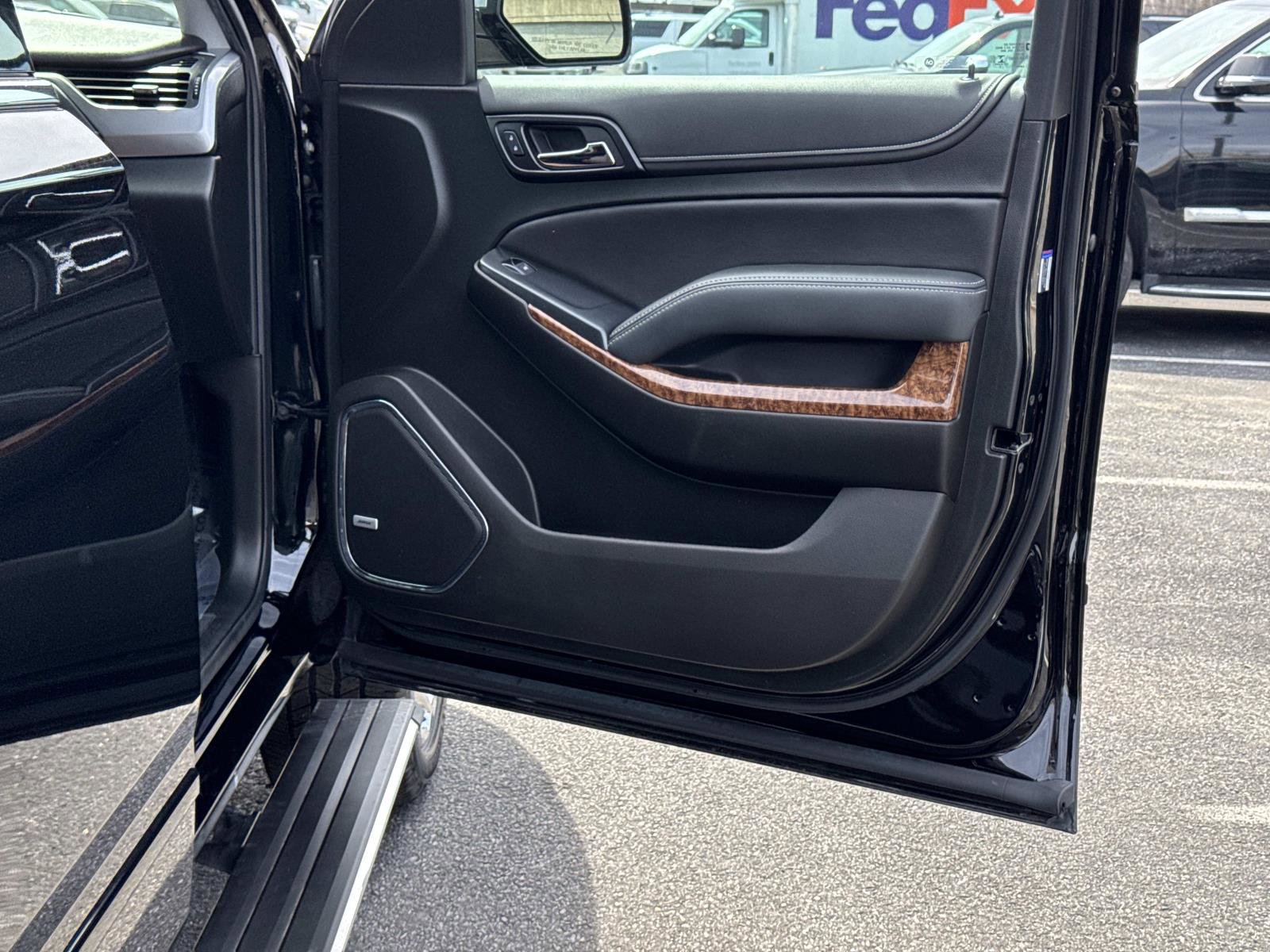 Used 2020 Chevrolet Tahoe Premier w/ Premier Plus Edition image 13