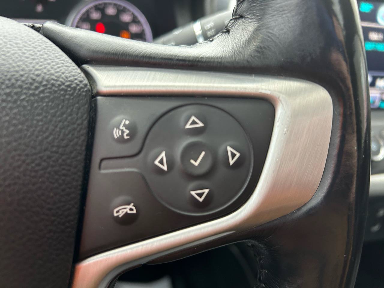Used 2017 GMC Acadia SLT AWD/4WD image 19