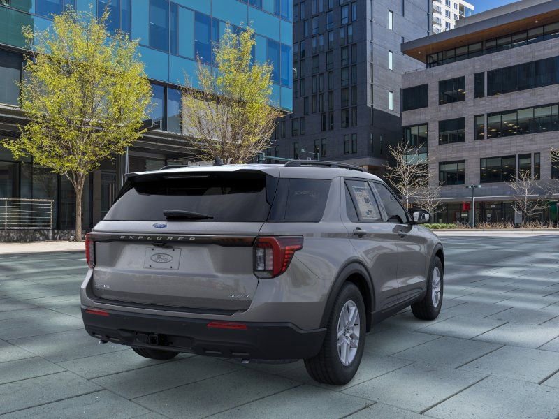 New 2026 Ford Explorer Active image 8