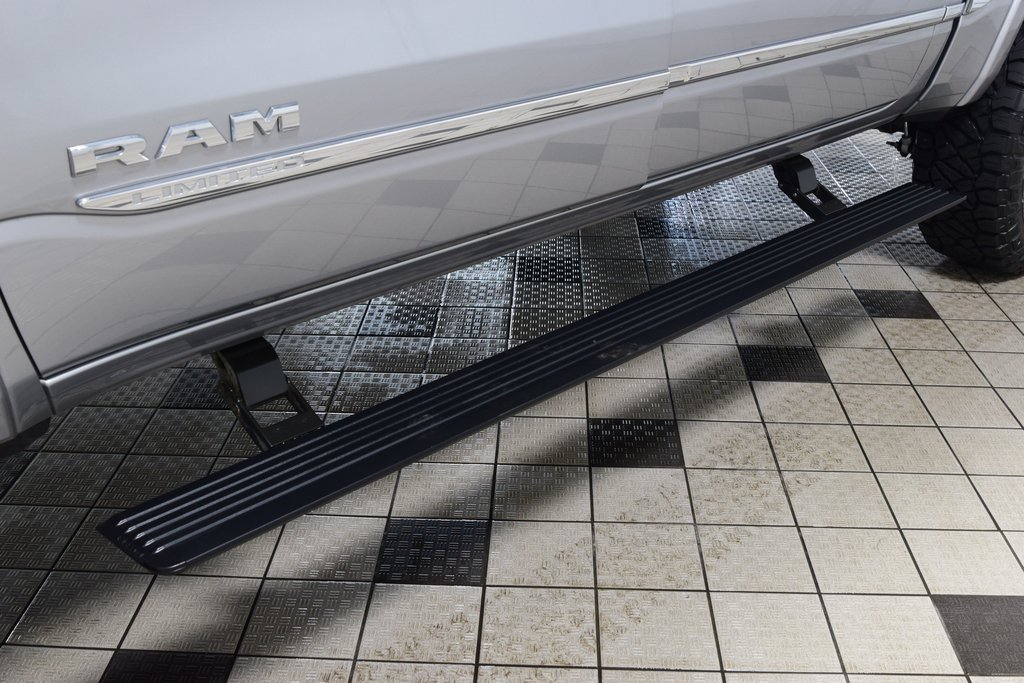 Used 2023 RAM 1500 Limited w/ Trailer Tow Group image 21