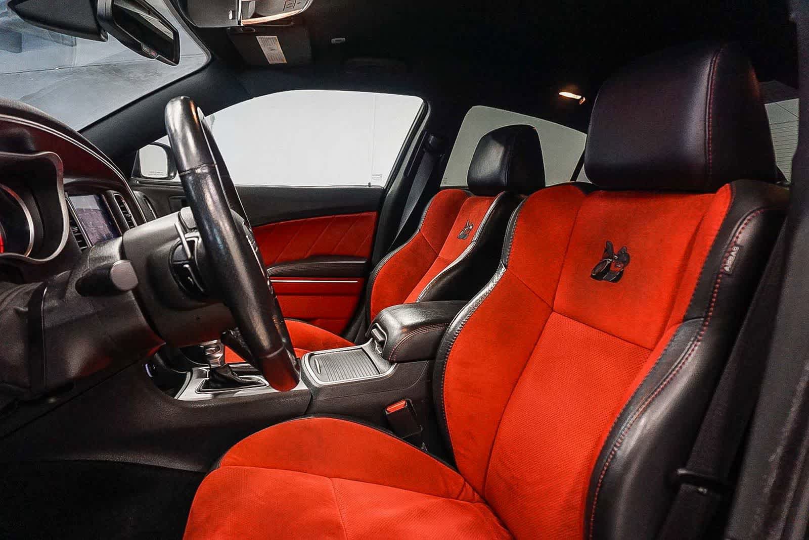 Used 2018 Dodge Charger R/T Scat Pack image 16