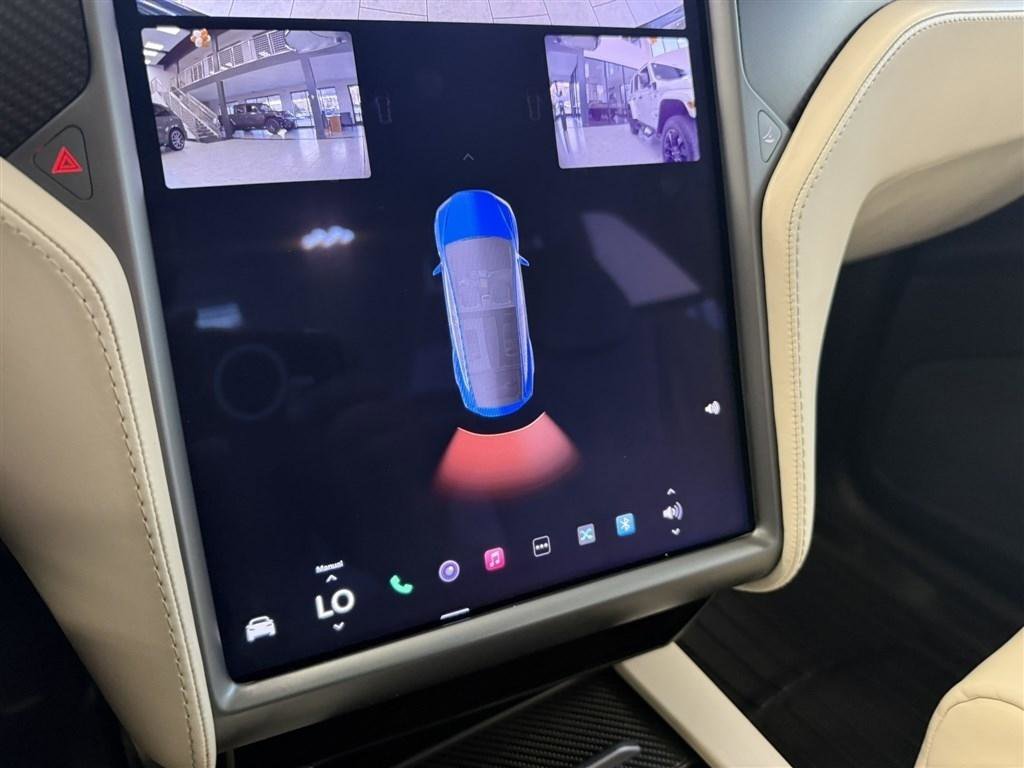 Used 2018 Tesla Model X 100D AWD/4WD image 28