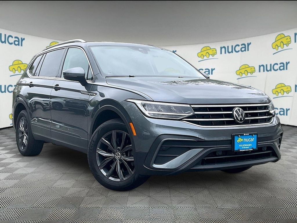 Certified 2023 Volkswagen Tiguan SE w/ Panoramic Sunroof Package AWD/4WD image 1