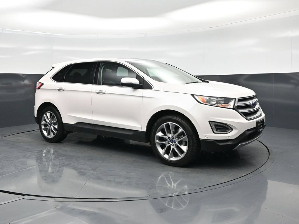 Used 2018 Ford Edge Titanium w/ Equipment Group 302A AWD/4WD image 57