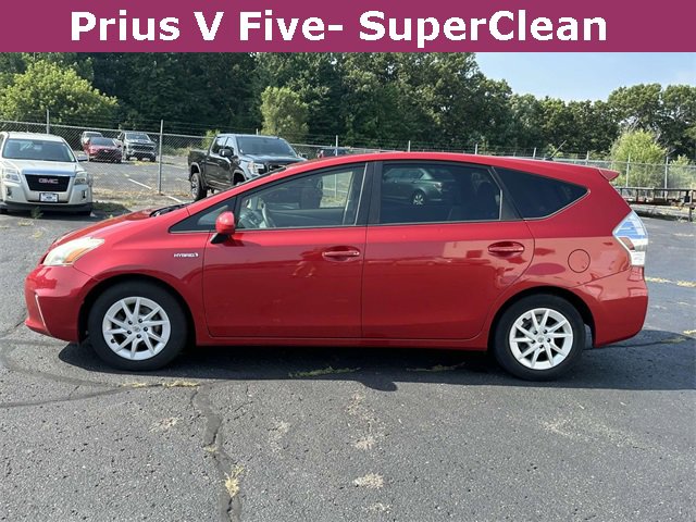 Used 2012 Toyota Prius V Five image 2