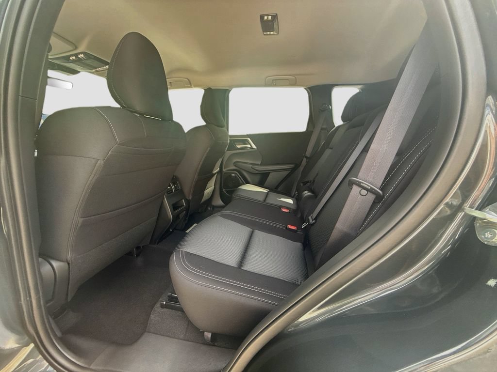 New 2026 Mitsubishi Outlander ES FWD image 24