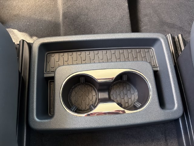 New 2027 Lincoln Aviator AWD w/ Jet Appearance Package image 16