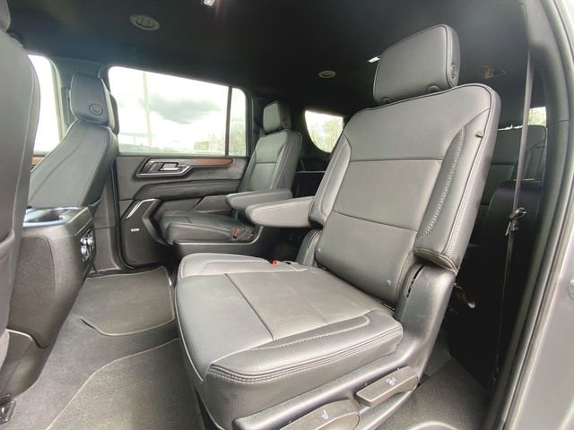 Used 2025 GMC Yukon XL Denali AWD/4WD image 25