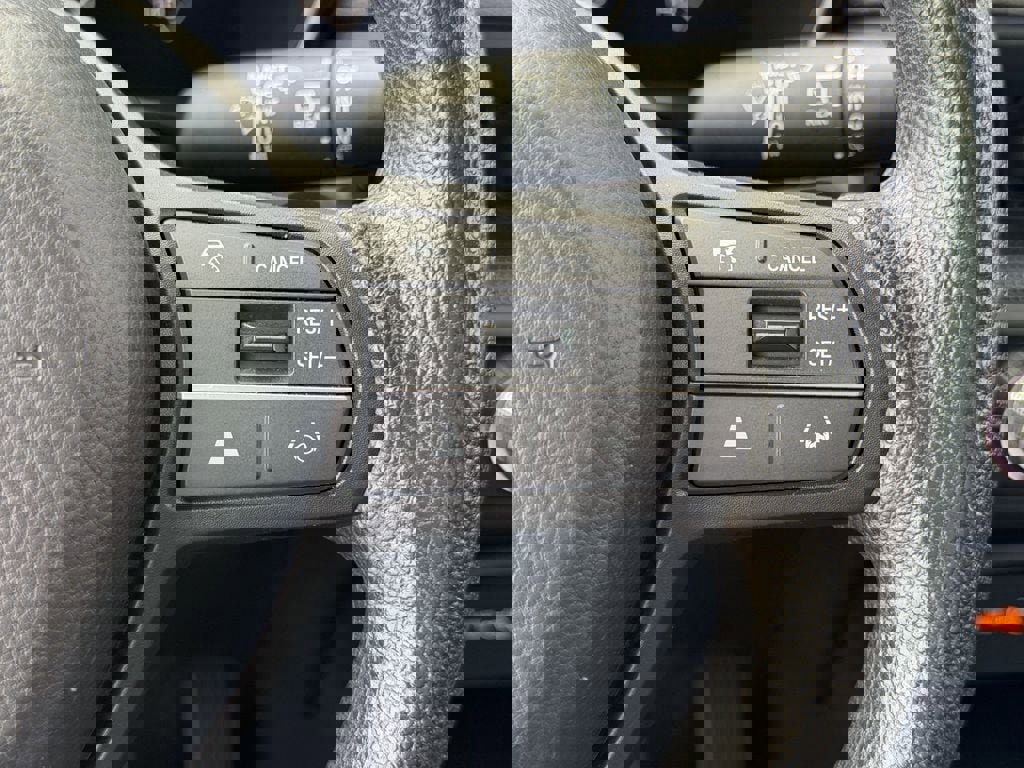 Used 2025 Honda CR-V LX image 23