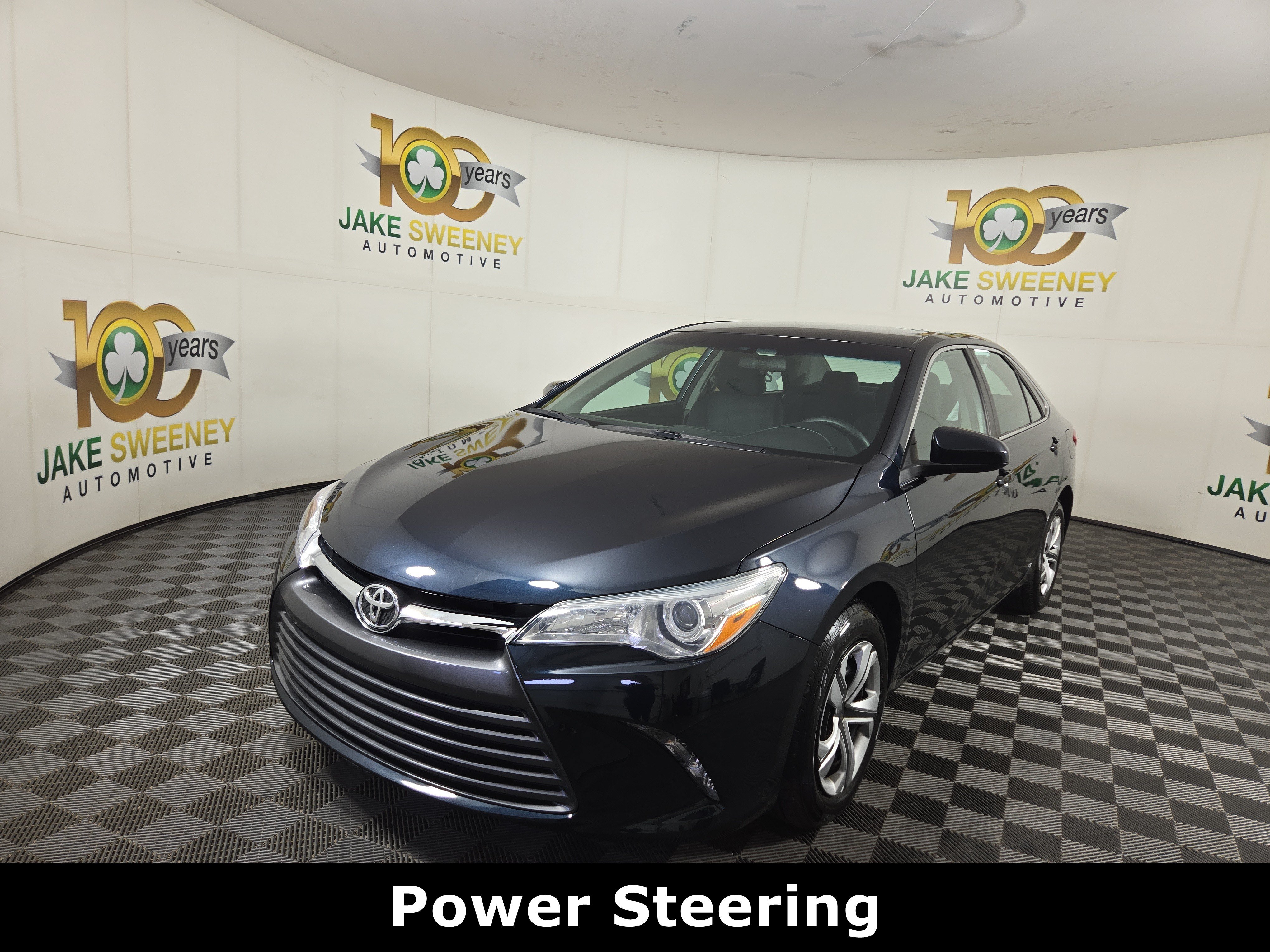 Used 2016 Toyota Camry LE FWD image 4