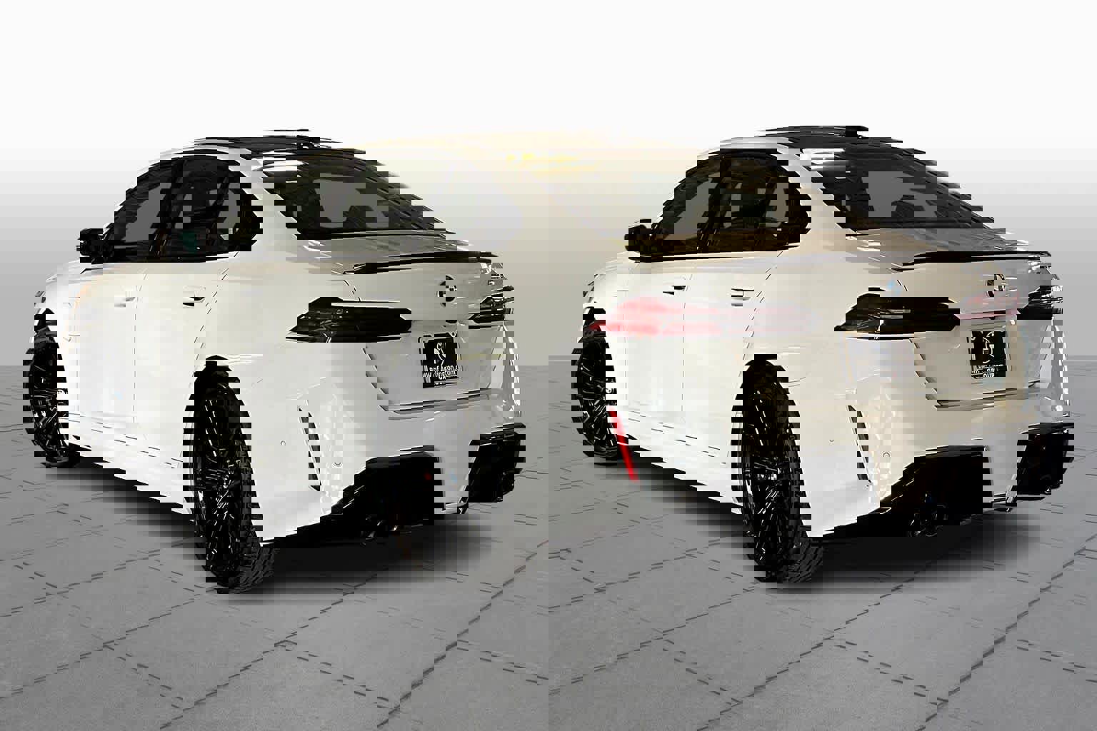 New 2026 BMW M5 w/ Carbon Package image 12