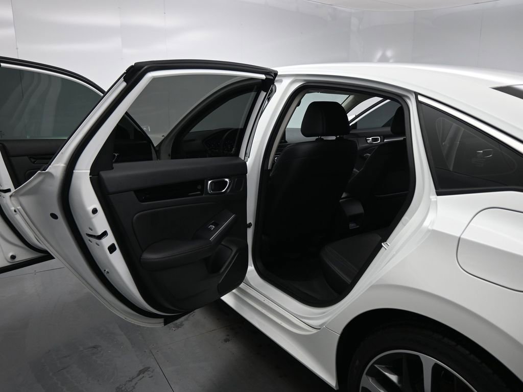 Used 2024 Honda Civic Touring image 17