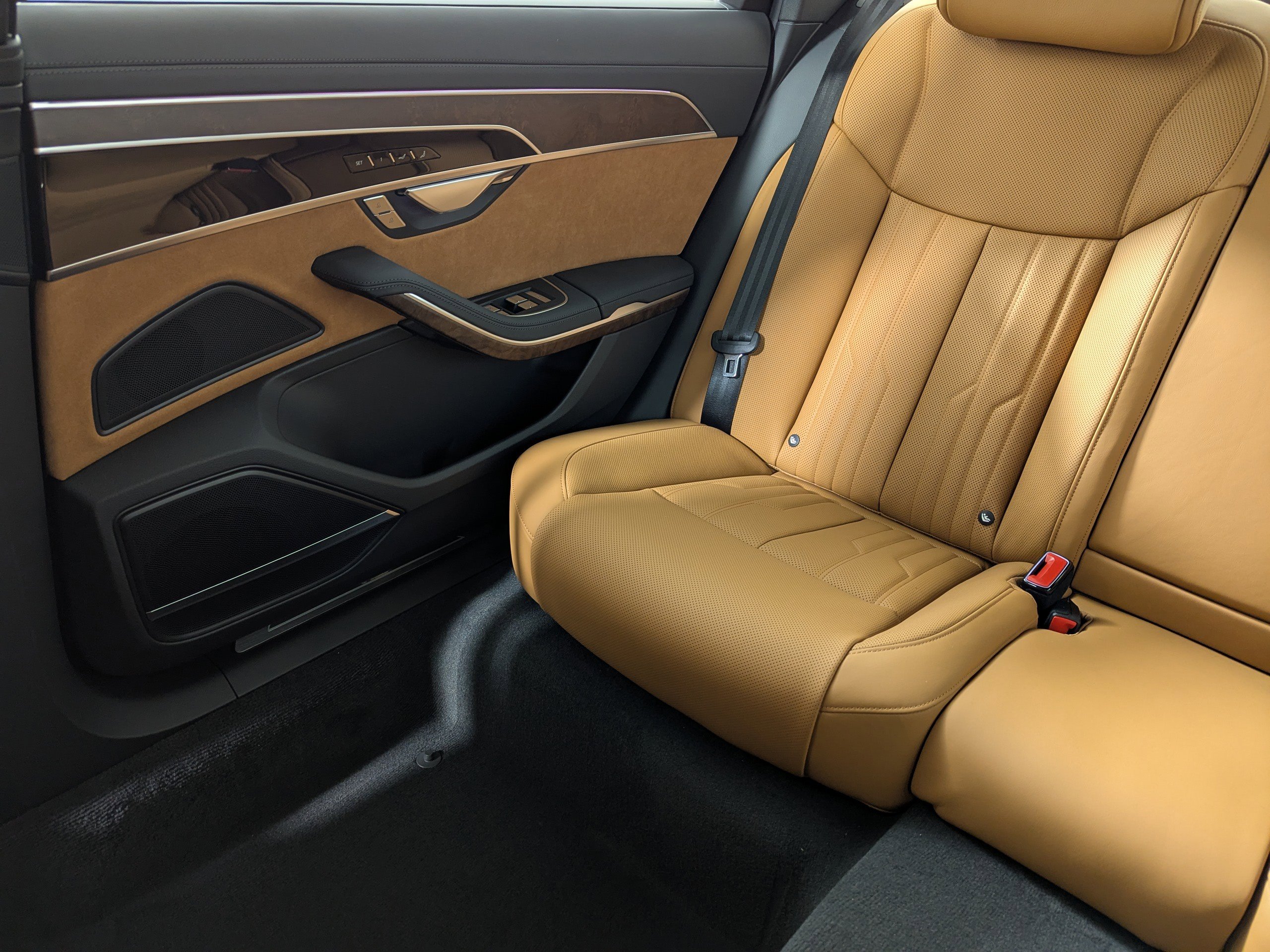 New 2025 Audi A8 L 3.0T image 12