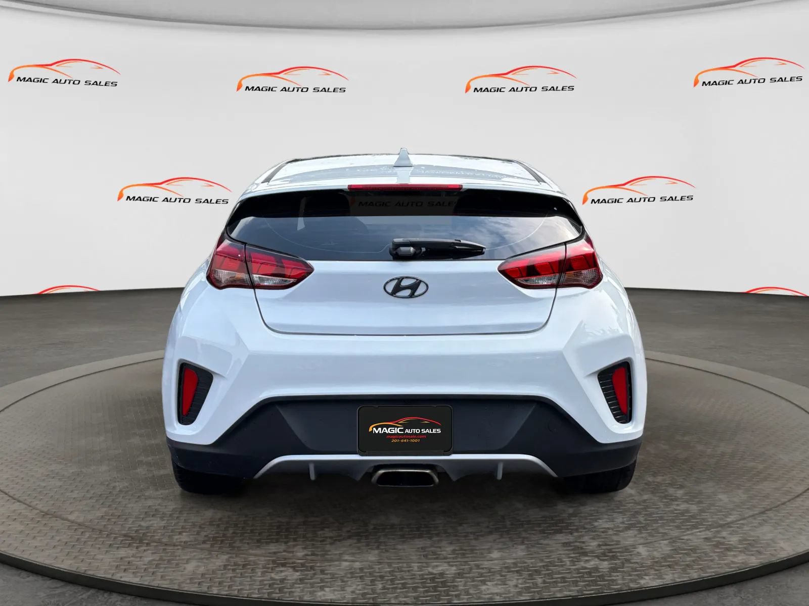 Used 2020 Hyundai Veloster 2.0 Premium FWD image 9
