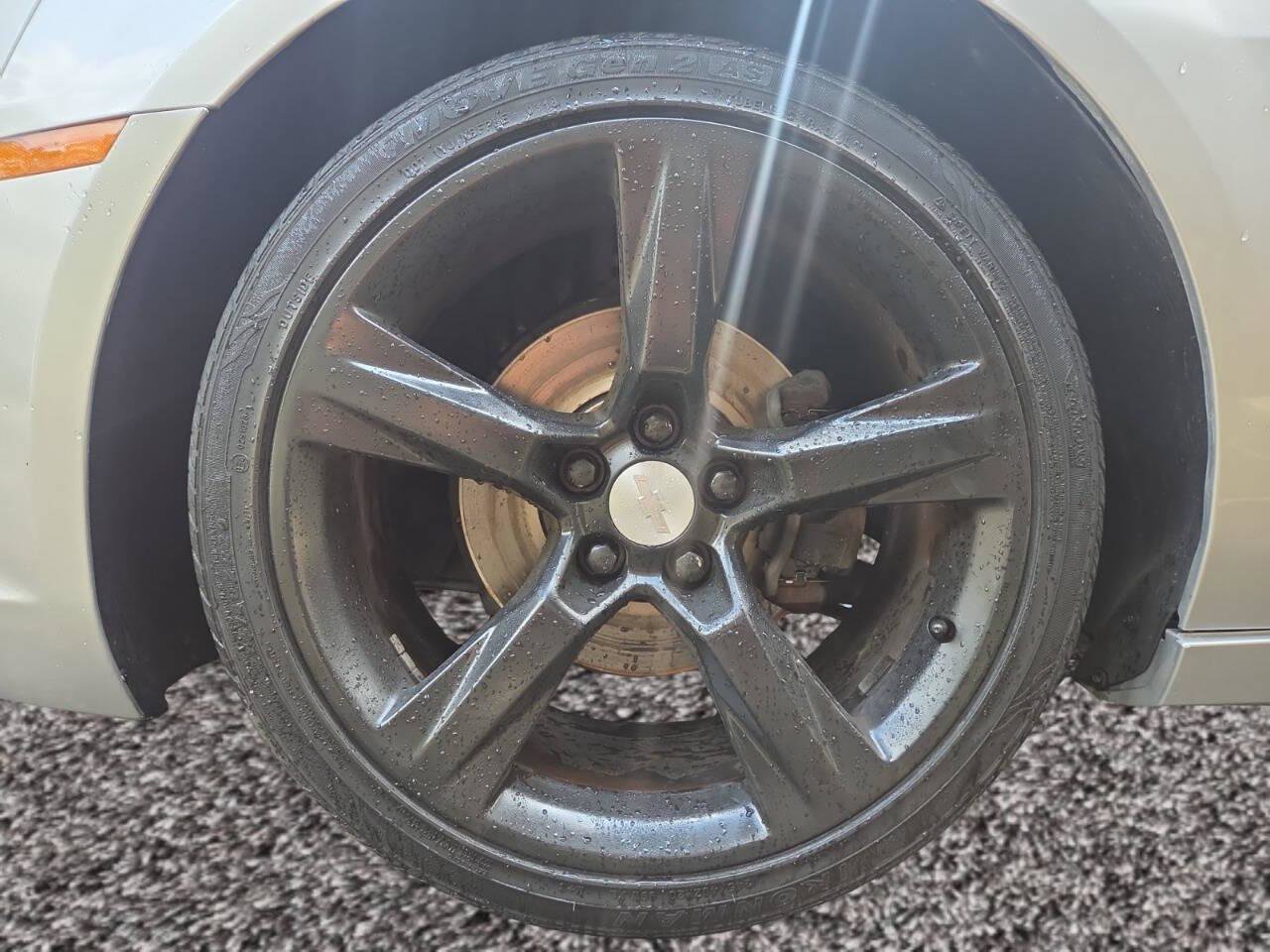 Used 2015 Chevrolet Camaro LT image 9