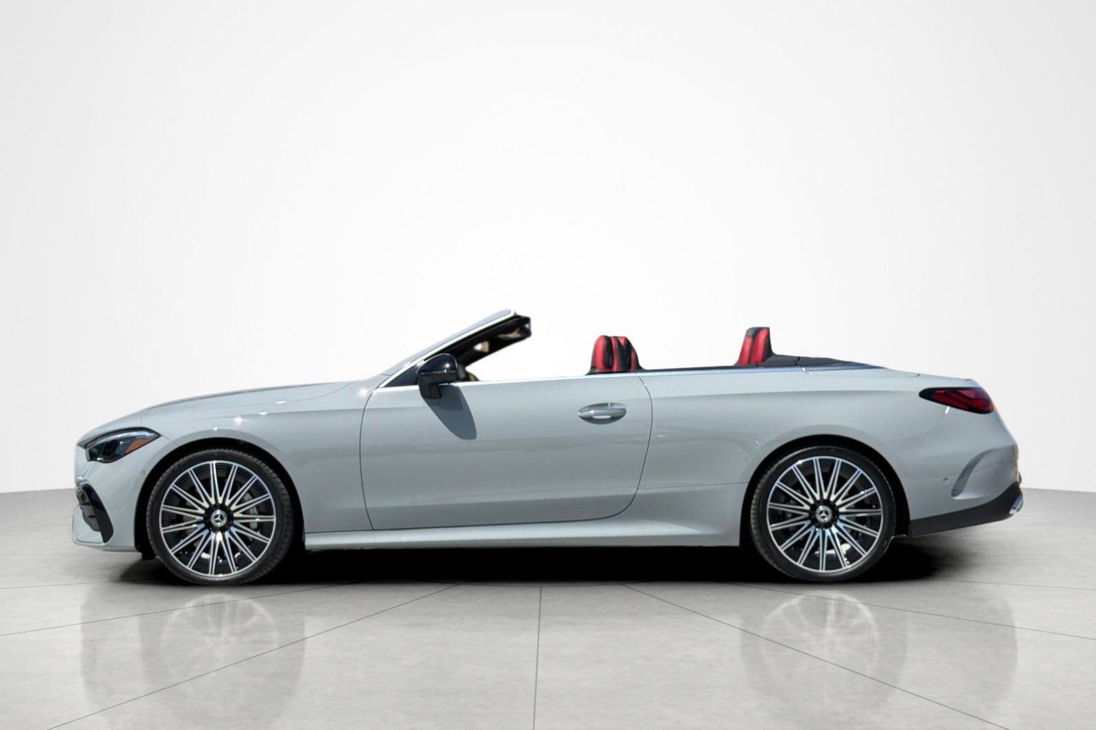 New 2026 Mercedes-Benz CLE 450 4MATIC Cabriolet image 2