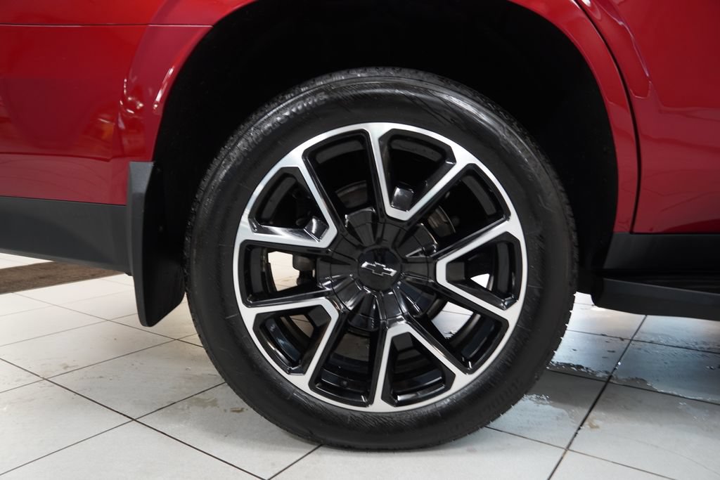 Used 2023 Chevrolet Tahoe RST w/ Luxury Package AWD/4WD image 31