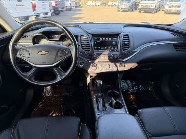 Used 2017 Chevrolet Impala Premier w/ Enhanced Convenience Package FWD image 15