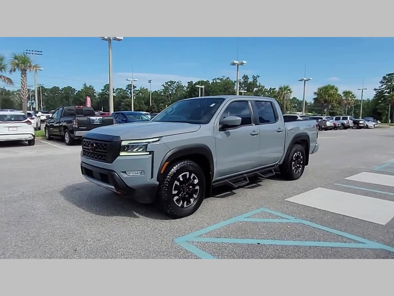 Used 2023 Nissan Frontier Pro-X w/ Pro Convenience Package image 23