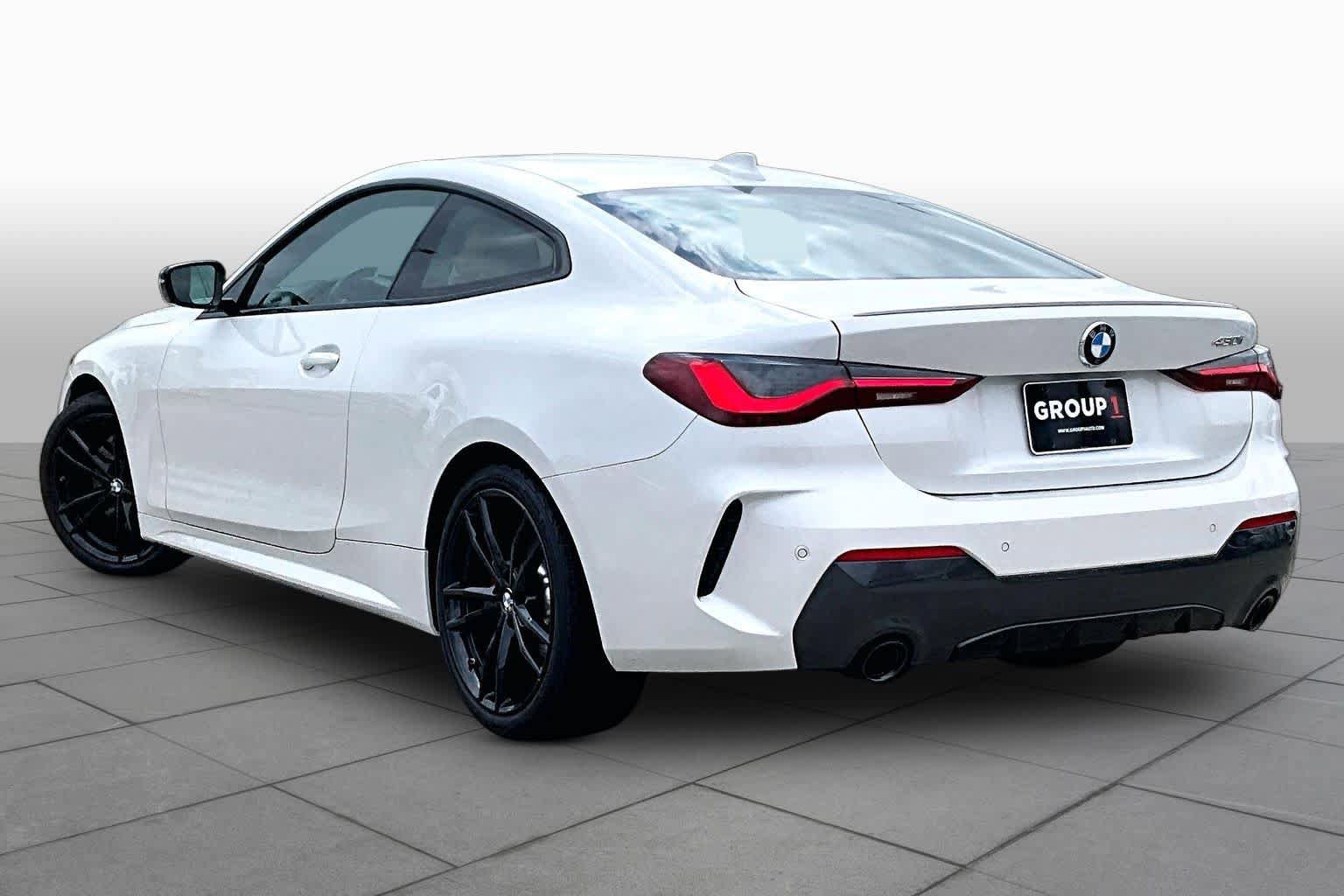Used 2022 BMW 430i Coupe w/ M Sport Package RWD image 10