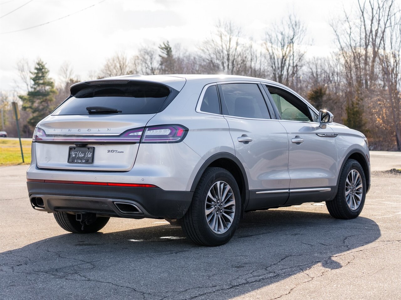 Used 2019 Lincoln Nautilus Select AWD/4WD image 5