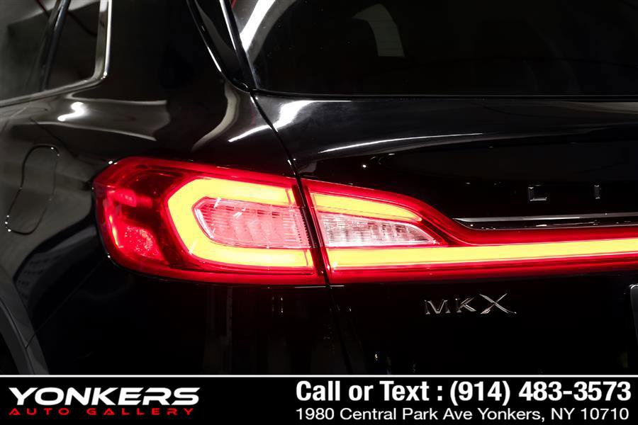 Used 2017 Lincoln MKX Reserve w/ Lincoln MKX Climate Package image 23