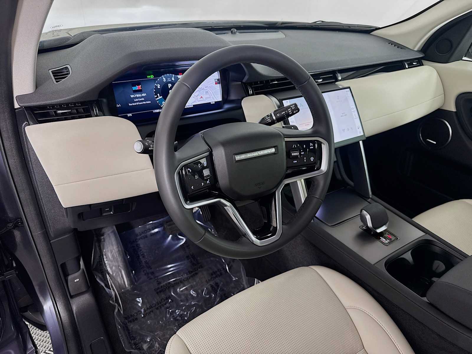 Certified 2024 Land Rover Discovery Sport S AWD/4WD image 8