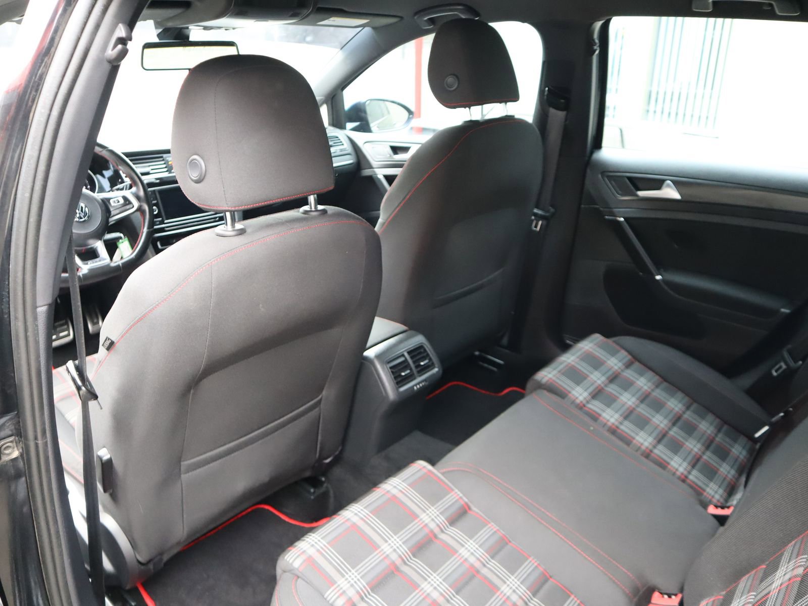 Used 2018 Volkswagen GTI S image 45