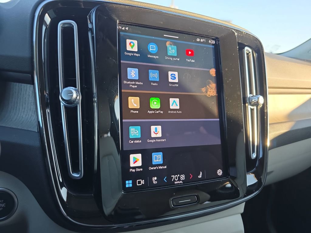 Certified 2023 Volvo XC40 B5 Plus w/ Driver Assist Package image 25
