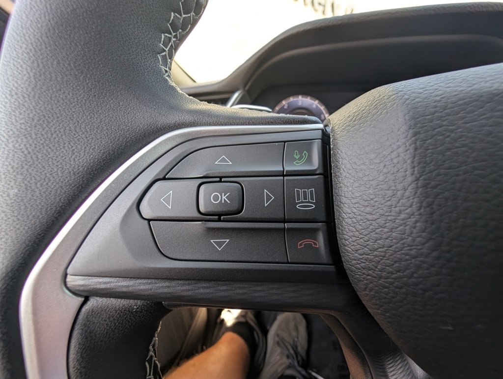 New 2025 Jeep Grand Cherokee L Altitude image 23