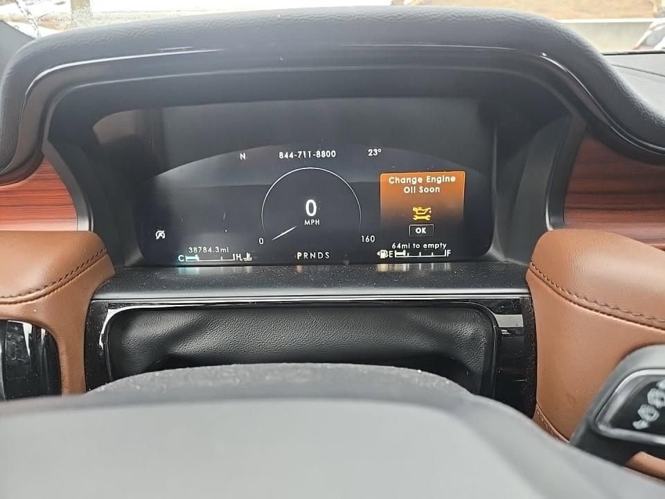 Used 2023 Lincoln Nautilus Reserve w/ Equipment Group 202A image 2