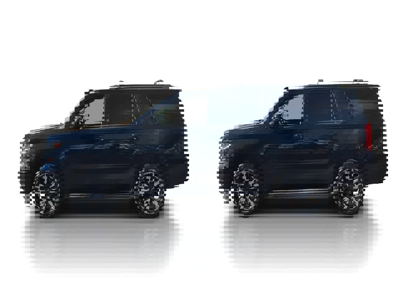 Used 2018 Chevrolet Tahoe LT w/ RST Edition image 5