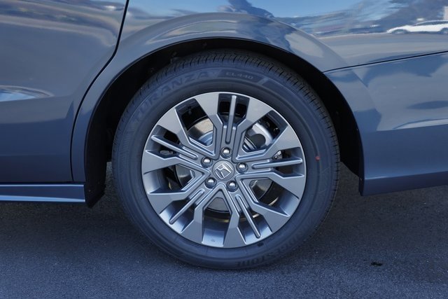 New 2026 Honda Odyssey Touring image 9
