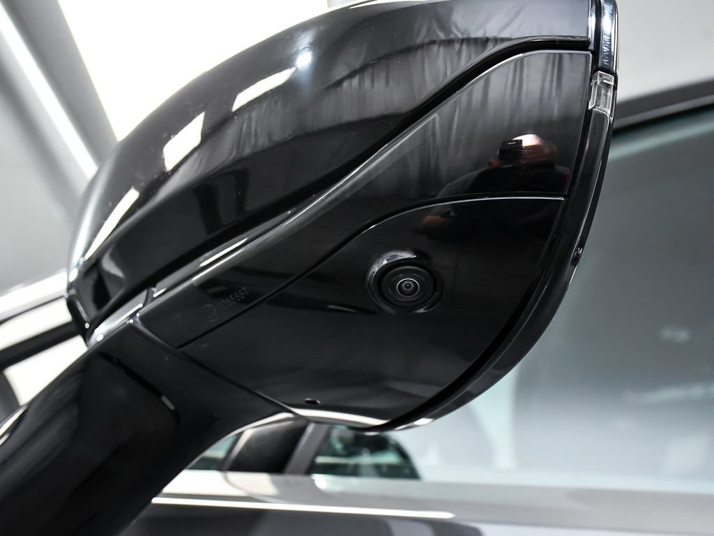 Used 2023 Aston Martin DBX AWD/4WD image 82