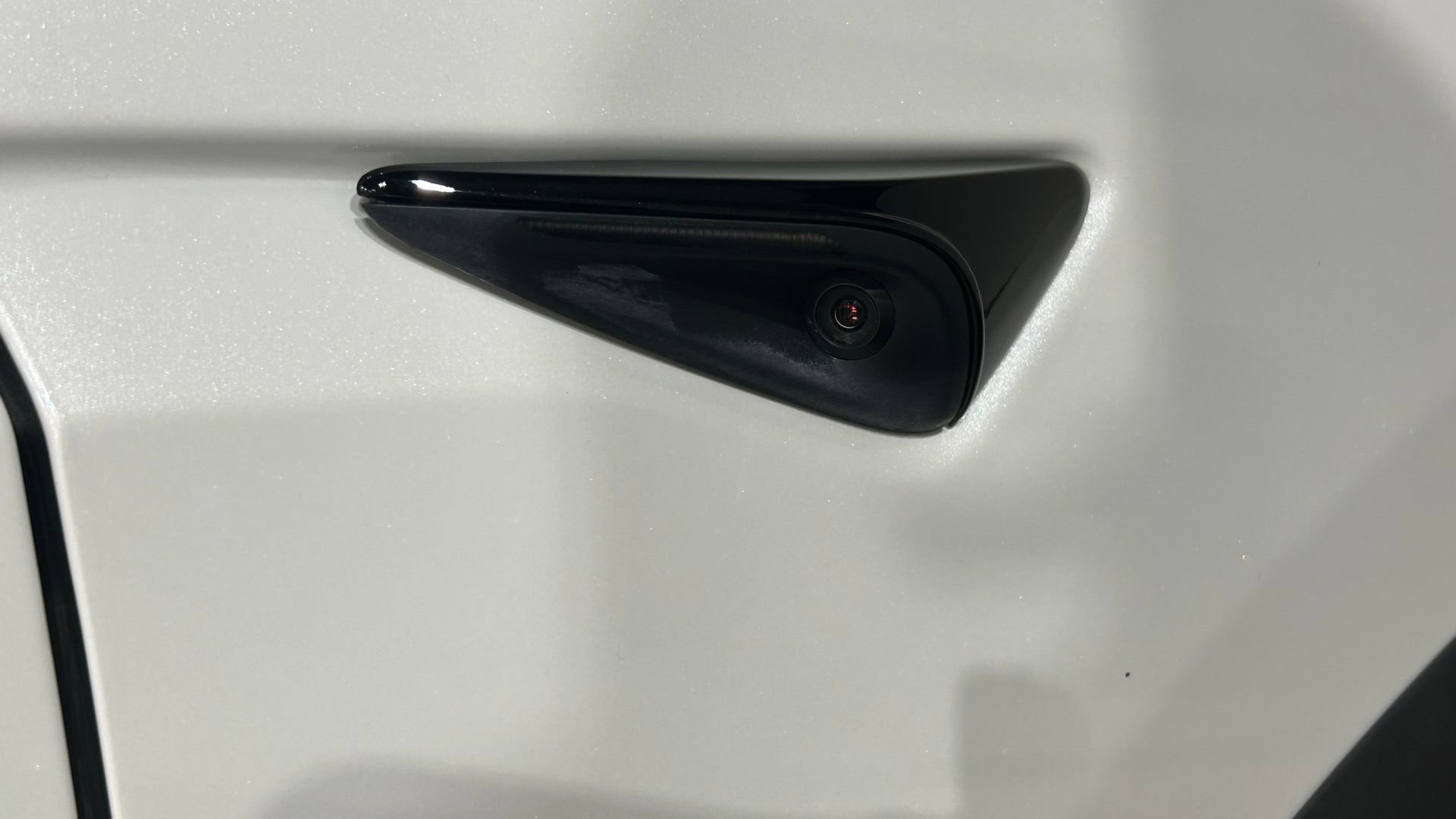 Used 2023 Tesla Model X Plaid image 13