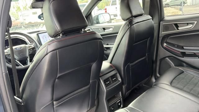 Used 2023 Ford Edge ST-Line AWD/4WD image 29