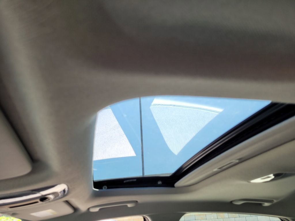 New 2025 Hyundai Elantra SEL image 12