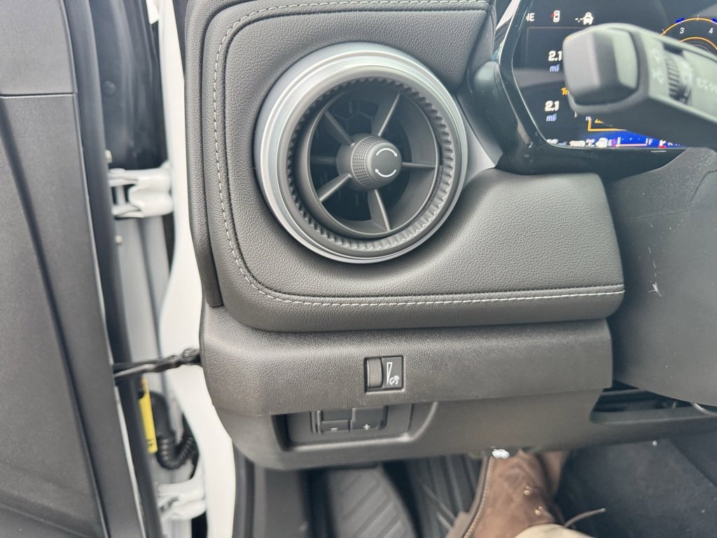 New 2025 Chevrolet Colorado LT w/ LT Convenience Package image 26